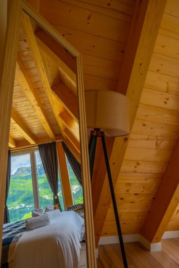 Double Room Mountain View
