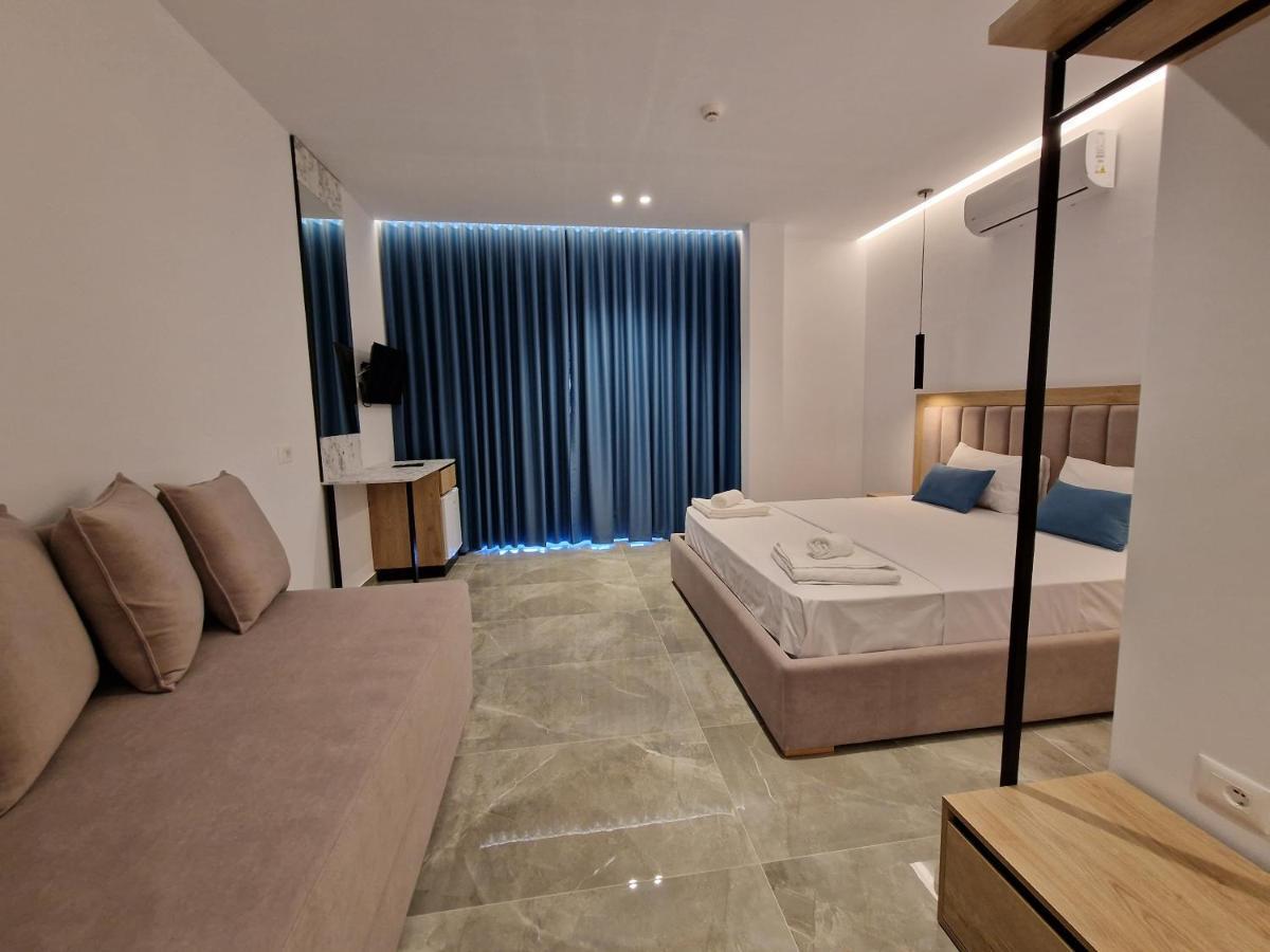Deluxe Triple Room Pool View