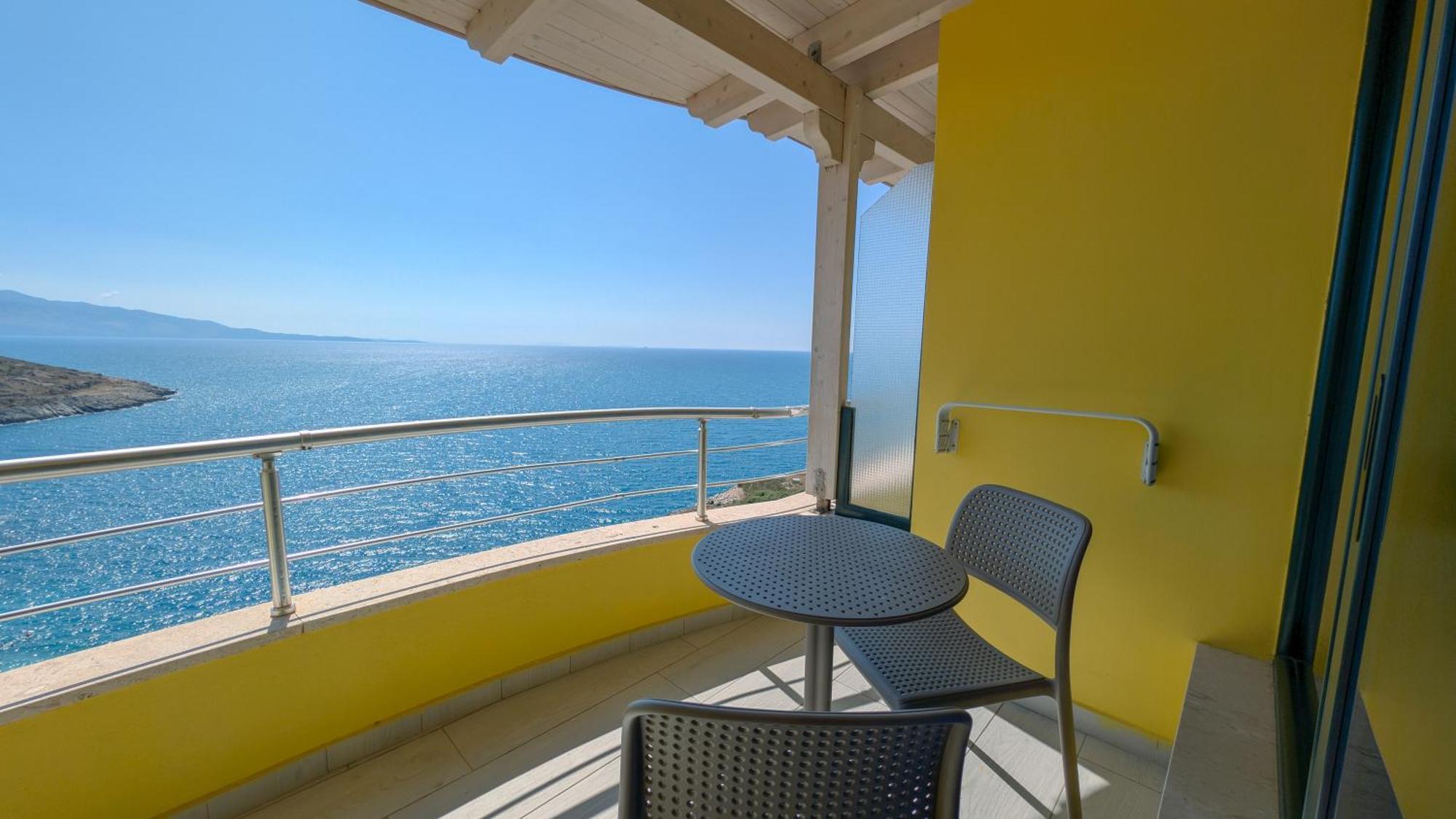 Panoramic Triple Room Balcony Sea View