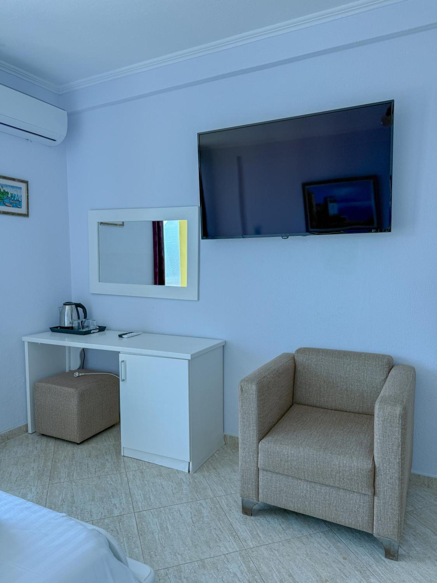 Panoramic Triple Room Balcony Sea View