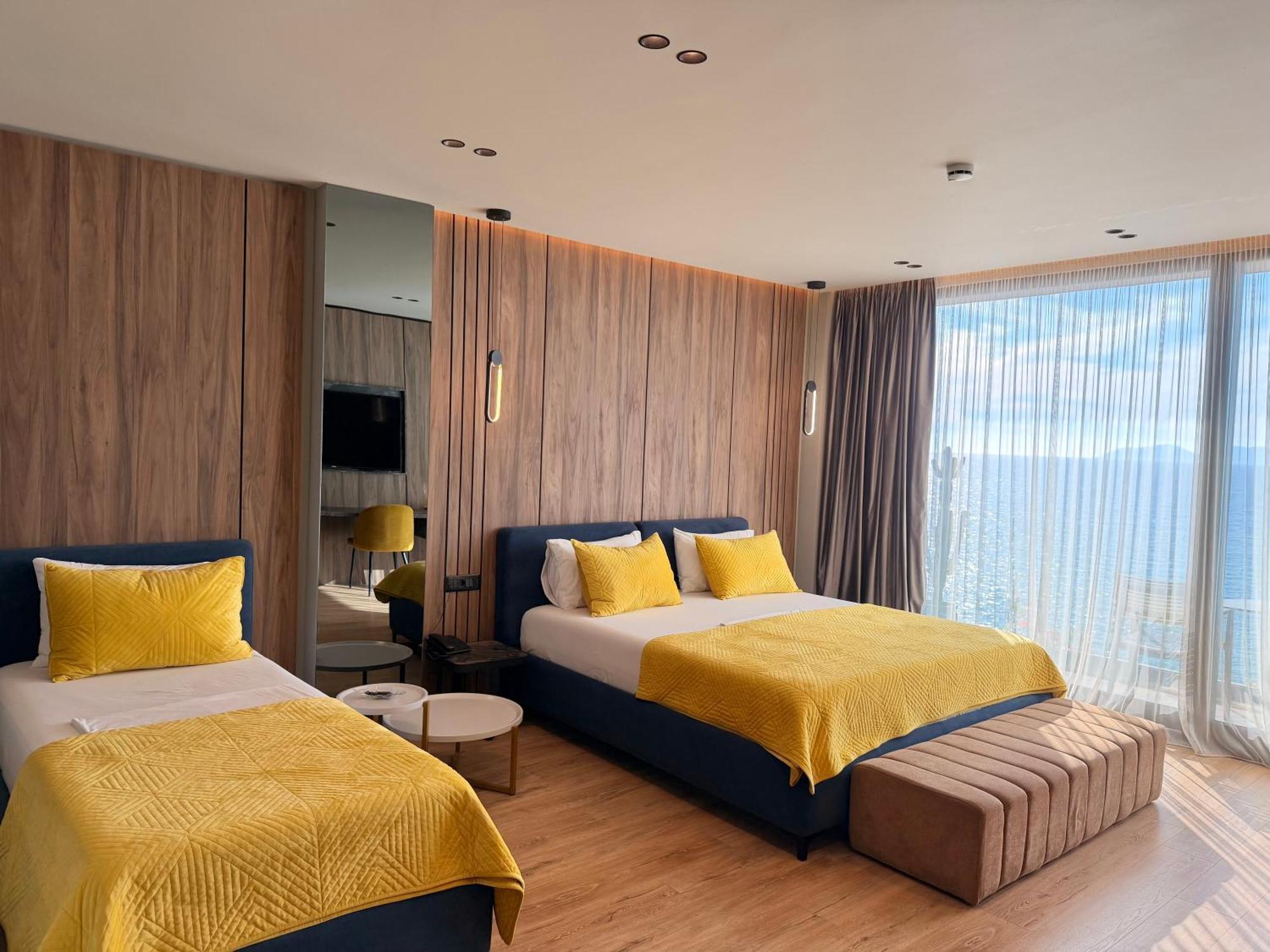 Family Room Sea View