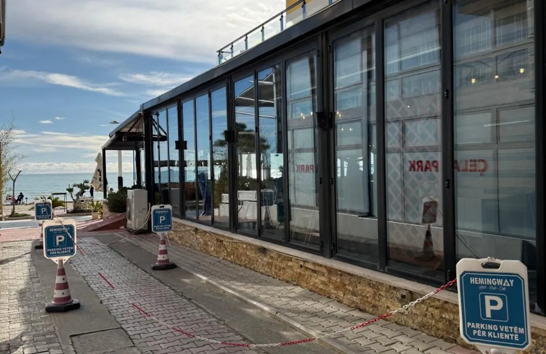 Heming-Way Hotel-1
