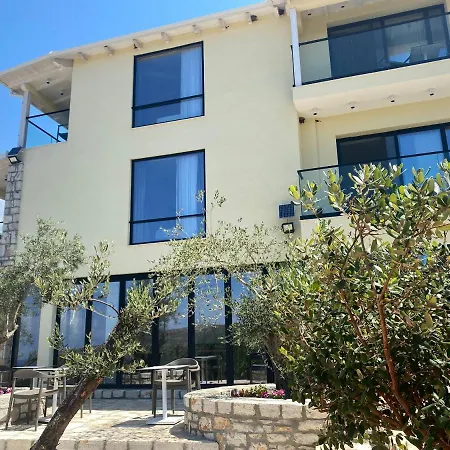 Vila D Boutique Hotel-3