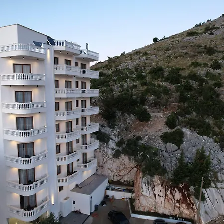 Sky Way Skk Luxury Apartments-3