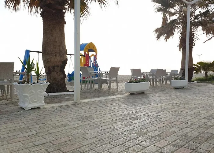 Perandor Beach Durrës