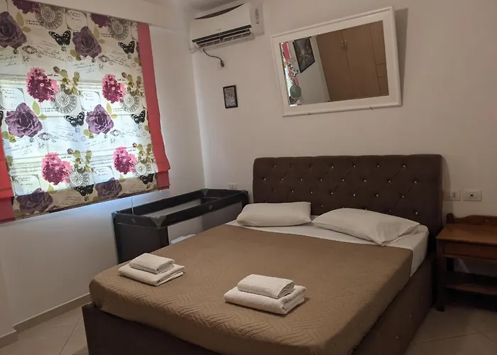 Pet friendly Oresti'S Apartments Sarande