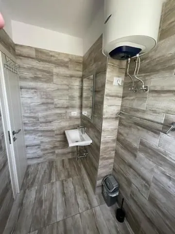 New Bazaar Rooms Tirana