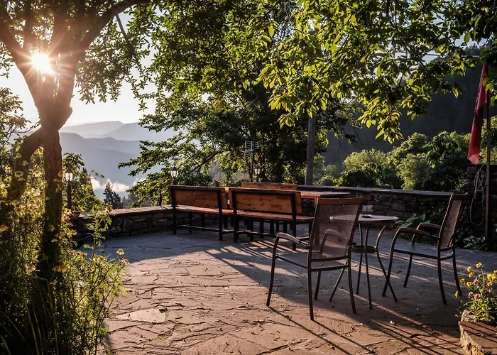 Chri Chri Guesthouse Permet