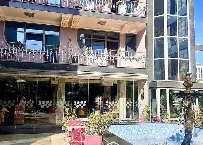 4 Sterne-Hotel-Hotel Elysee Tirana