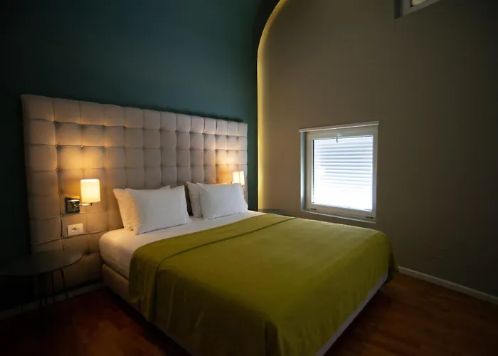 Sarande 5 Star Hotels
