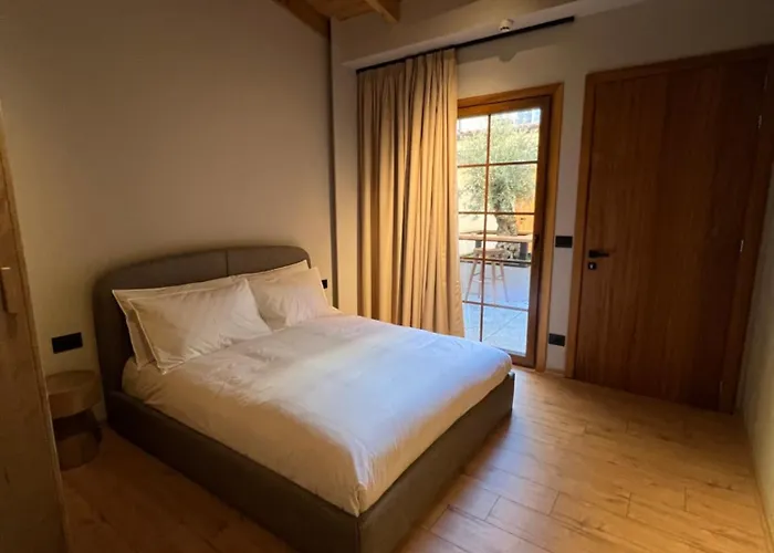 Faces & Places Boutique Hotel Tirana