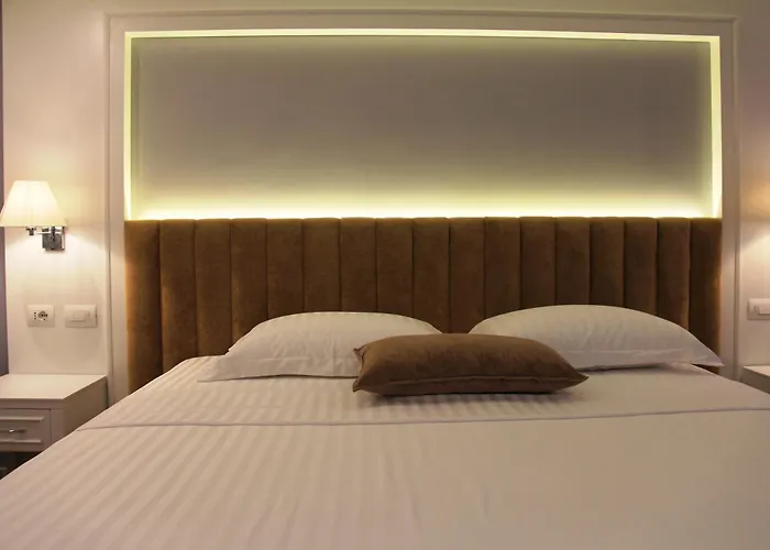 Premium Beach Hotel Golem 