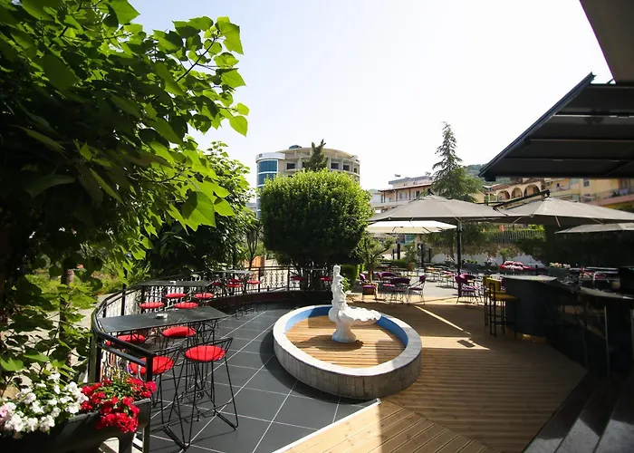 Hotel The Hart Vlorë