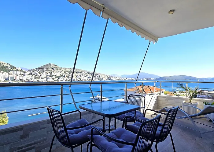 Eli'S Seafront Apartment Sarande
