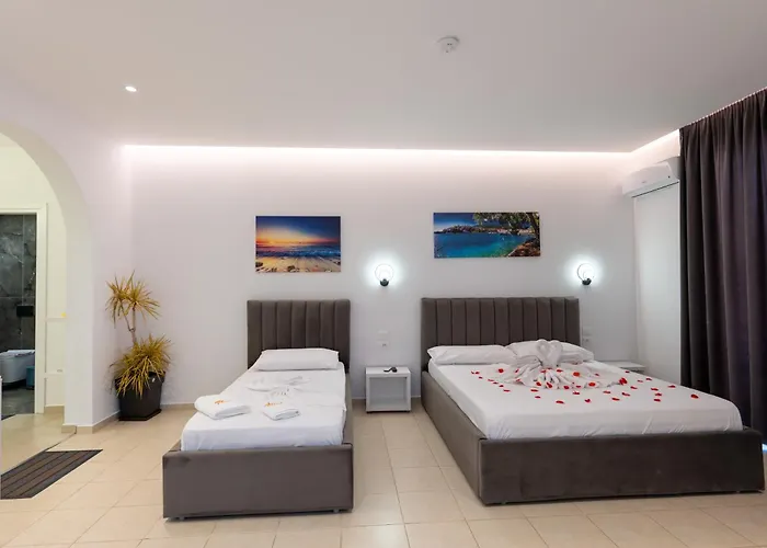 Feniks Hotel Ksamil