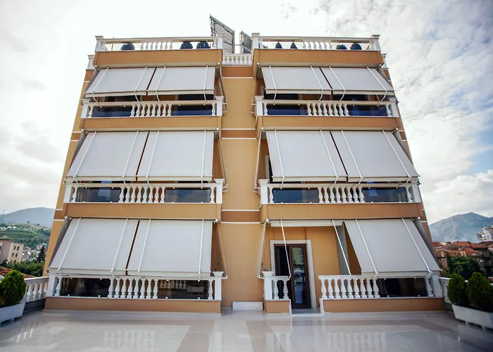 Christi'S Hotel Borova Korce
