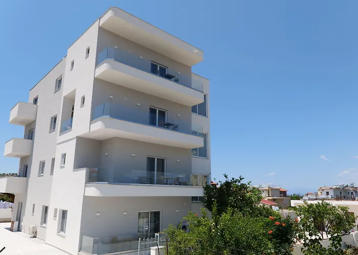 Summer Point Hotel Ksamil