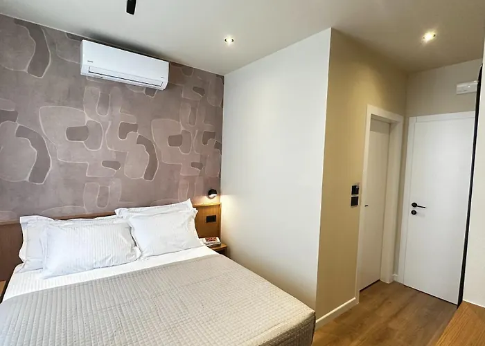 Serenity Rooms Permet