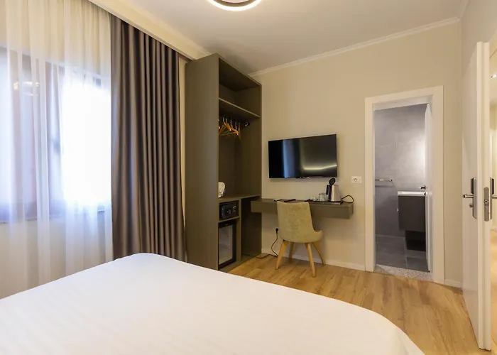 Tirana hotels near Clock Tower