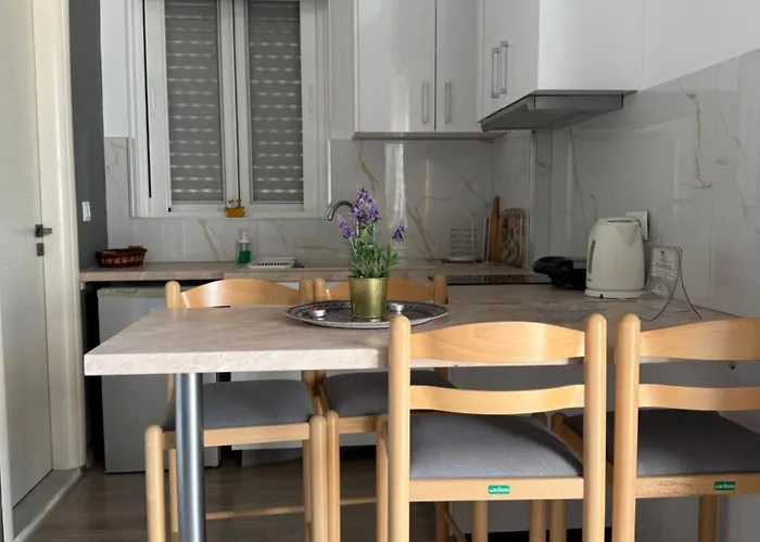 Great Alexander Suites Sarandë