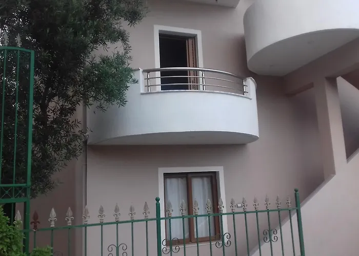 Shehu'S House Villa Sarande