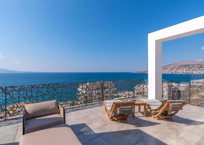 Glow Boutique Hotel & Suites Sarande