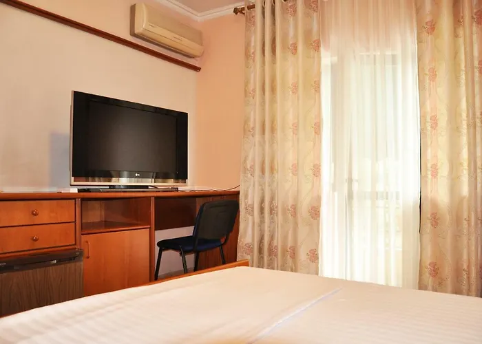 Lugano Hotel Tirana