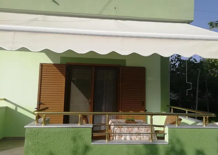 Boutique Jonny Guesthouse Ksamil